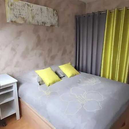 Апартаменты :) Spacieux T4 Aeroport, Ensoleille, Deco Soignee Бланьяк