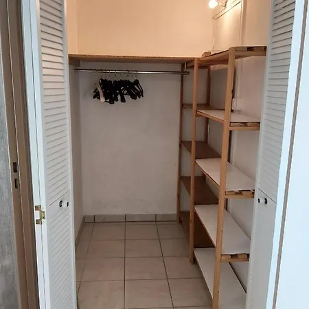 :) Spacieux T4 Aeroport, Ensoleille, Deco Soignee Апартаменты