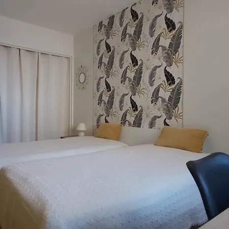 Апартаменты :) Spacieux T4 Aeroport, Ensoleille, Deco Soignee Бланьяк