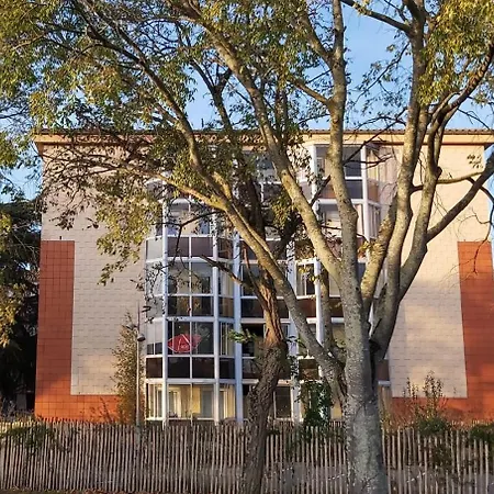 :) Spacieux T4 Aeroport, Ensoleille, Deco Soignee *