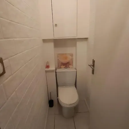 :) Spacieux T4 Aeroport, Ensoleille, Deco Soignee Апартаменты