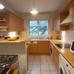 Appartement :) Spacieux T4 Aeroport, Ensoleille, Deco Soignee *