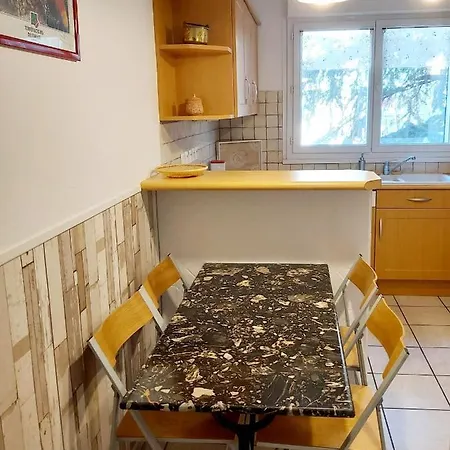 :) Spacieux T4 Aeroport, Ensoleille, Deco Soignee Apartmán *