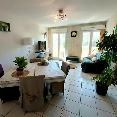 :) Spacieux T4 Aeroport, Ensoleille, Deco Soignee Apartment Blagnac
