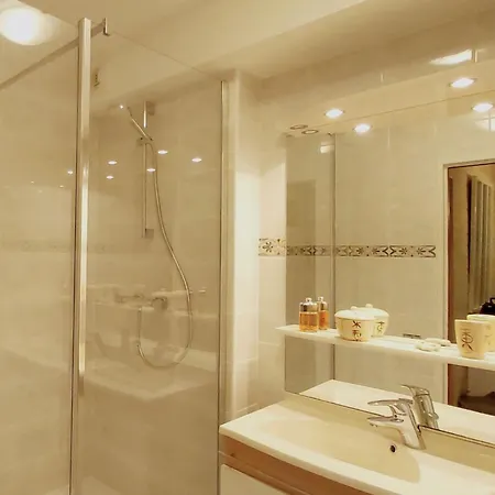 :) Spacieux T4 Aeroport, Ensoleille, Deco Soignee *