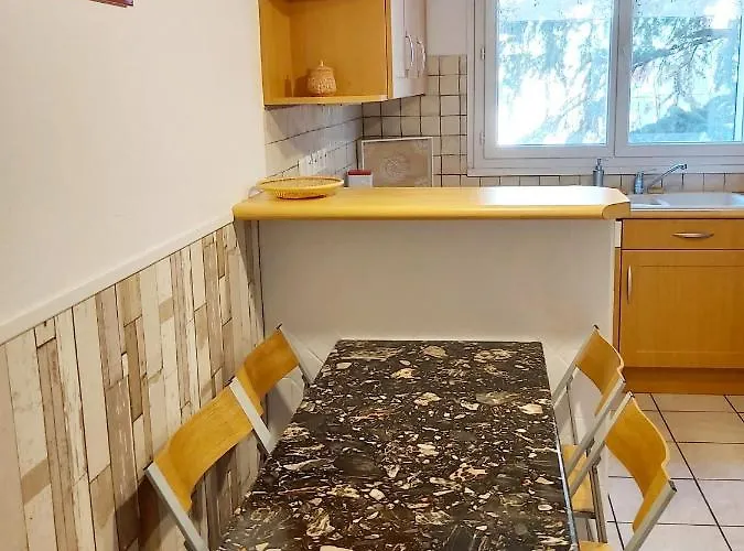 :) Spacieux T4 Aeroport, Ensoleille, Deco Soignee Διαμέρισμα *